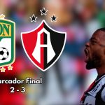 Atlas aprovechó los errores de León y sumó su primera victoria del Apertura 2026, pese a no tener aún a su técnico en el banquillo.