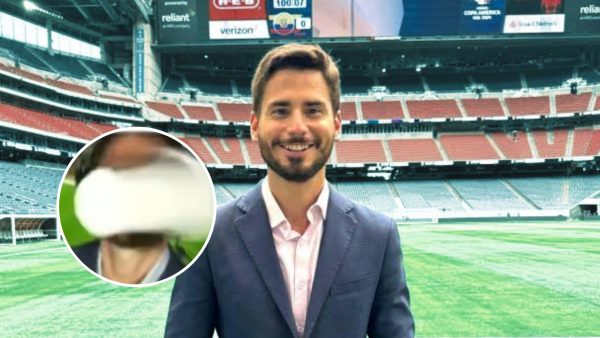 El periodista ecuatoriano José Carlos Crespo, fue víctima de una agresión por parte de un aficionado en el Estadio Ciudad de México.