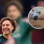 Memo Ochoa protagonizó un divertido momento durante sus vacaciones en Quintana Roo.
