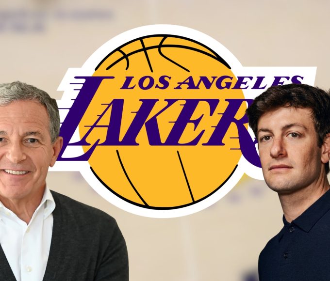 Los Lakers han vuelto a cambiar de dueño con la adquisición de la franquicia por 12 mil 500 millones de dólares.