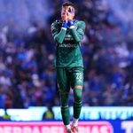 Kevin Mier fue verdugo de Cruz Azul luego de cometer el error que le dio a Rayados la victoria en el Estadio BBVA.