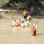 Rescate de cuerpo en río de Jalisco
